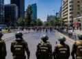 Continúa la crisis en Chile: tercera noche con toque de queda