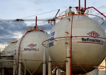 Argentina ahorra 300 millones de dolares por menor importación de gas a Bolivia