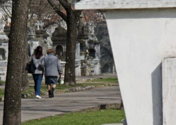 Rosario: Sin servicios fúnebres gratuitos por falta de pago del municipio