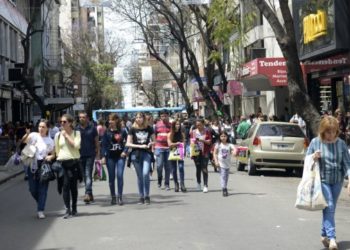 San Luis y Sarmiento serán peatonales este sábado