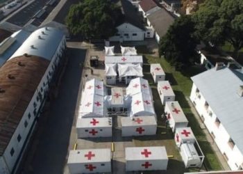 Las Fuerzas Armadas despliegan un hospital reubicable en Campo de Mayo